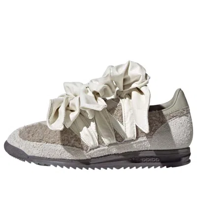 Adidas Originals (wmns) Adidas Caroline Hu Sl 72 Og 'grey Off White' In Neutral
