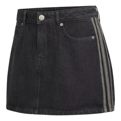 Adidas Originals (wmns) Adidas Mid Rise Denim Skirt Asia Sizing 'true Black Denim' In Blue