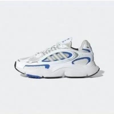 Adidas Originals Ozmillen Low-top Sneakers In Weiss