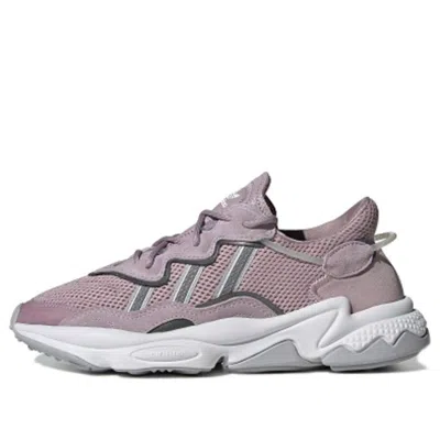 Adidas Originals (wmns) Adidas Ozweego W In Pink