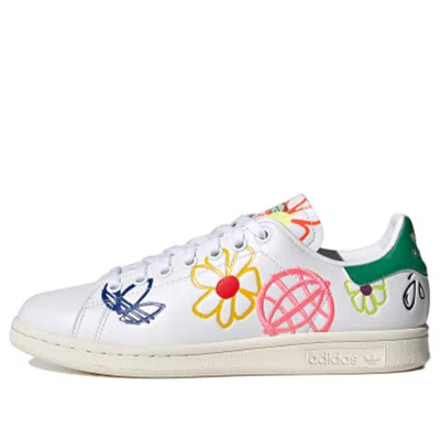 Adidas Originals (wmns) Adidas Stan Smith 'large Doodles' In White