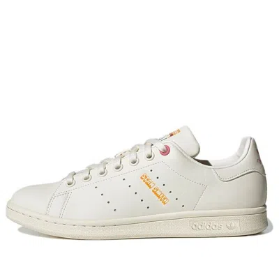 Adidas Originals (wmns) Adidas Stan Smith 'white Crew Orange' In Animal Print