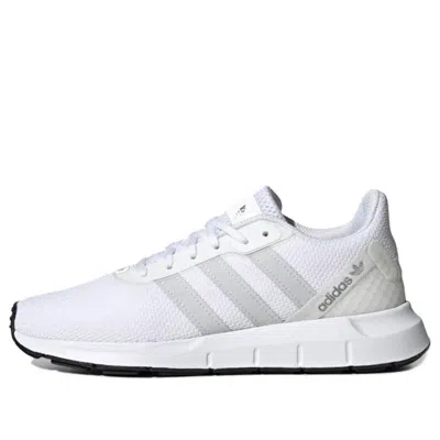 Adidas Originals (wmns) Adidas Swift Run Rf 'footwear White'