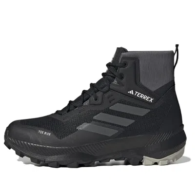 Adidas Originals (wmns) Adidas Terrex Wmn Mid Rain.rdy 'black Grey'