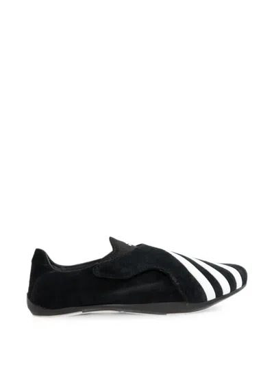 Adidas Originals X Pharrell Williams Yoga Vario Sneakers In Black