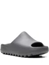 Adidas Originals X Yeezy "slate Grey" Slides In 灰色