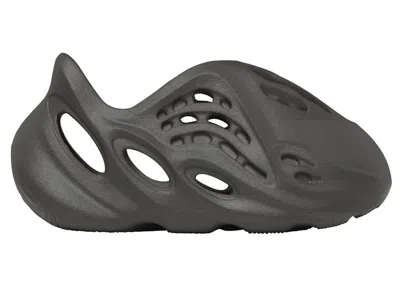 Pre-owned Adidas Originals Yeezy Foam Rnr (infants) Sneakers In Carbon