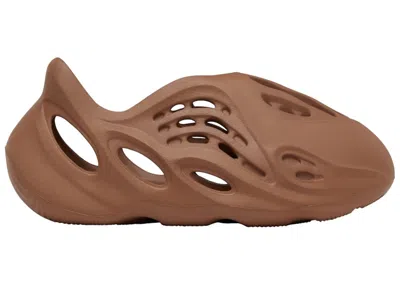 Pre-owned Adidas Originals Yeezy Foam Rnr (kids) Sneakers In Clay Red