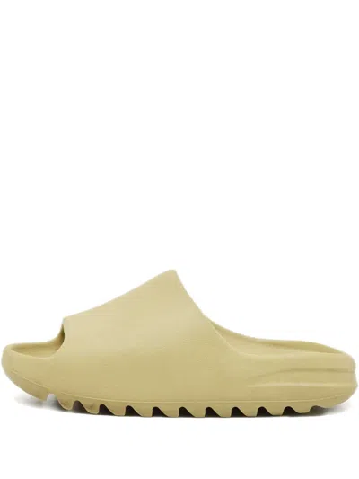 Pre-owned Adidas Originals Yeezy "pure" Slides In Neutral