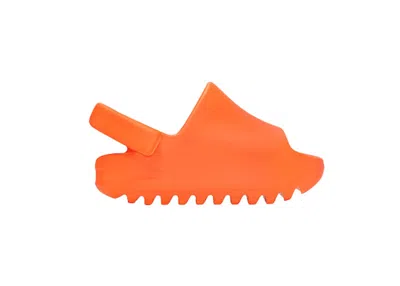 Pre-owned Adidas Originals Yeezy Slide (infants) Sneakers In Enflame Orange