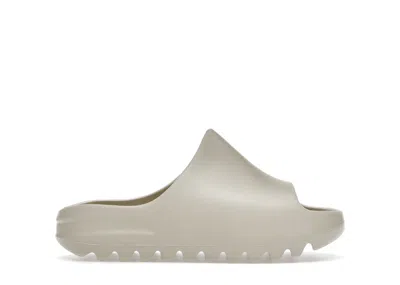 Pre-owned Adidas Originals Yeezy Slide (kids) Sneakers In Bone