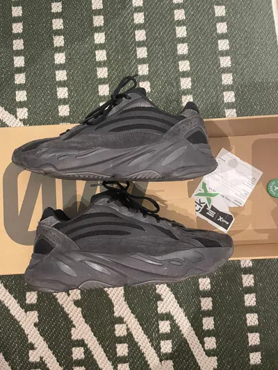 Pre-owned Adidas X Kanye West Adidas Yeezy Boost 700 Vanta Shoes In Black