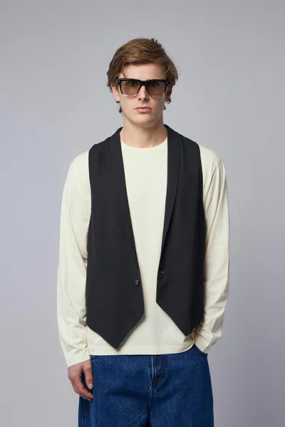 Adnym Buria Ls Tee In Black