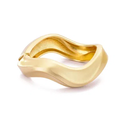 ADORNIA GOLD PLATED WAVY CHUNKY BANGLE