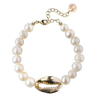 Adriana Pappas Designs Women's White Pearl Bracelet With Shell - Gold Filled