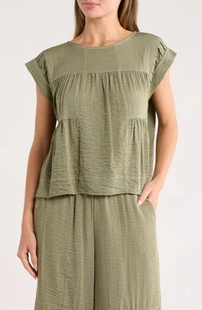 ADRIANNA PAPELL ADRIANNA PAPELL CRINKLED CAP SLEEVE BABYDOLL CROP TOP