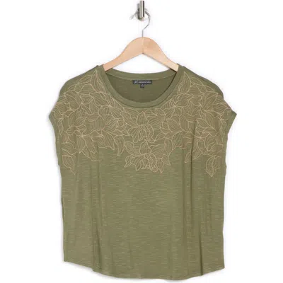 Adrianna Papell Floral Embroidered Short Sleeve T-shirt In Green