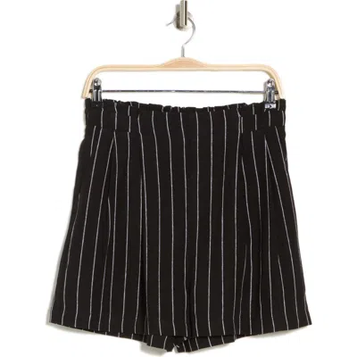 Adrianna Papell Stripe Pleated Shorts In Black White Stripe