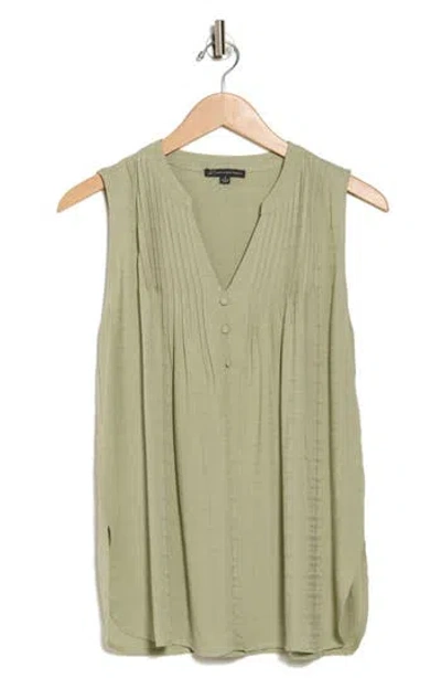 Adrianna Papell V-neck Shirred Top In Pale Sage