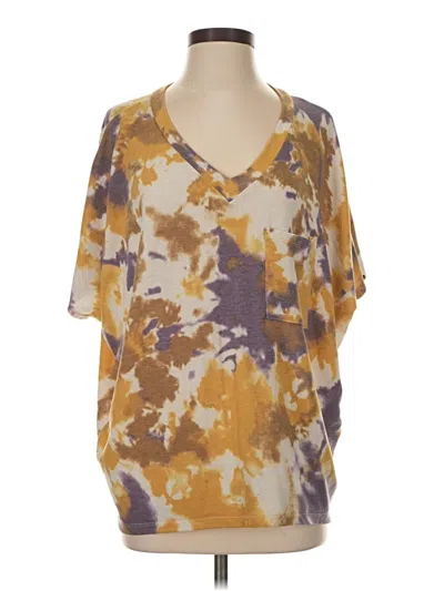 Pre-owned Adrienne Short Sleeve T-shirt In Gold