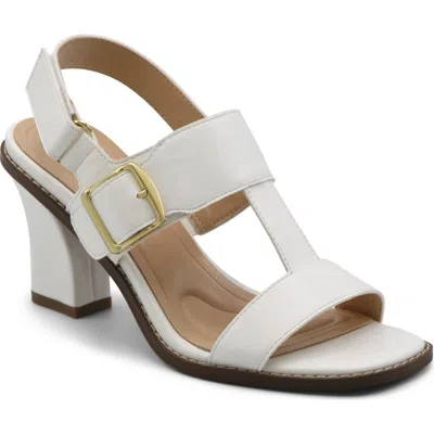 Adrienne Vittadini Akoni Slingback Sandal In White