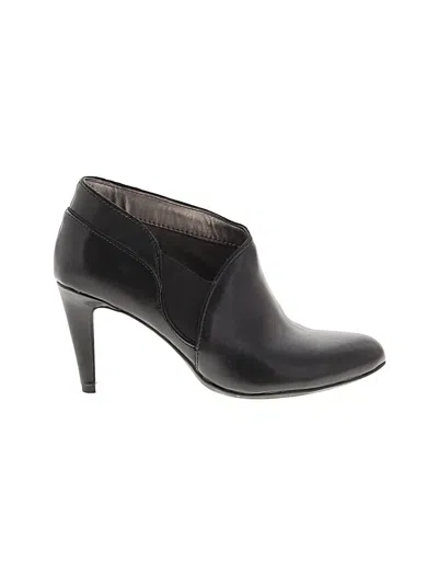 Pre-owned Adrienne Vittadini Ankle Boots In Black
