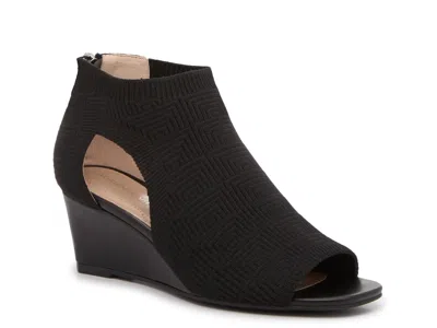 Adrienne Vittadini Arletta Wedge Sandal In Black