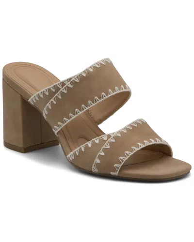 Adrienne Vittadini Avah Sandal In Brown