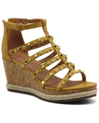 Adrienne Vittadini Cactus Sandal
