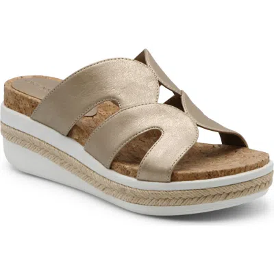 Adrienne Vittadini Carl 1 Wedge Slide Sandal In Burgundy