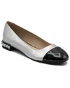 Adrienne Vittadini Corsage Patent Flat In Gray
