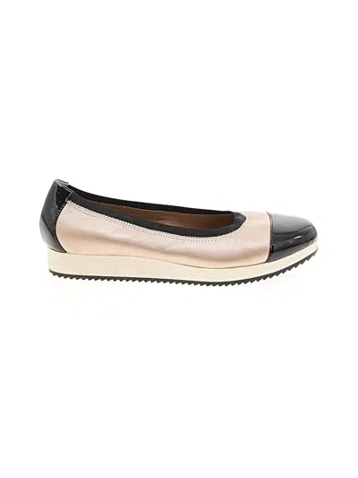 Pre-owned Adrienne Vittadini Flats In Gold