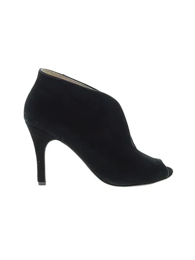 Pre-owned Adrienne Vittadini Heels In Black