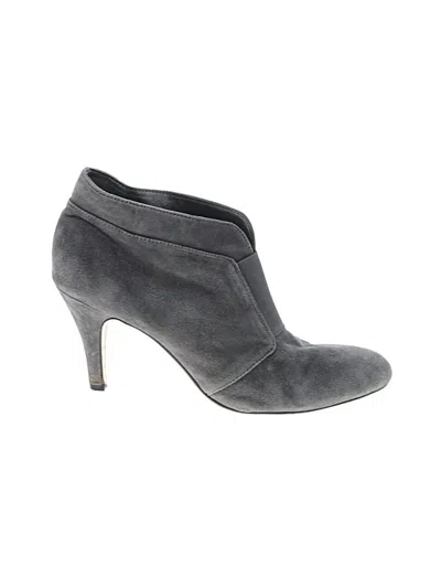Pre-owned Adrienne Vittadini Heels In Gray