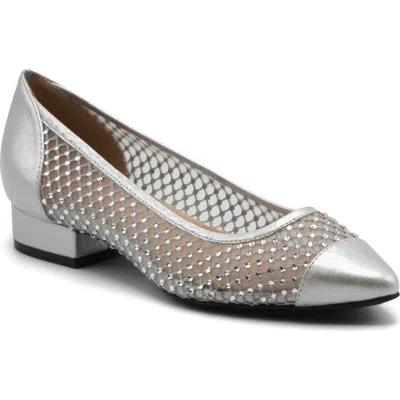 Adrienne Vittadini Patel Crystal Flat In Silver Mesh
