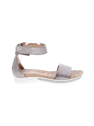 Pre-owned Adrienne Vittadini Sandals In Gray