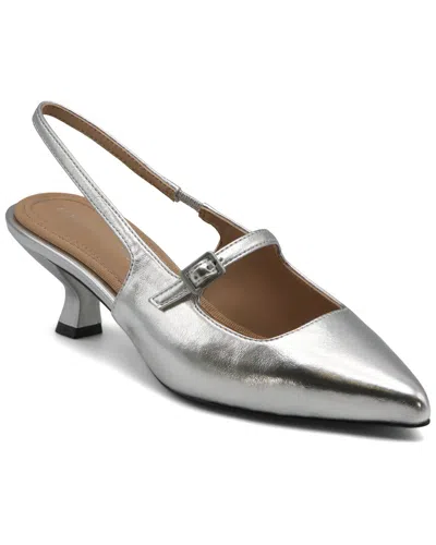 Adrienne Vittadini Scooter Pump