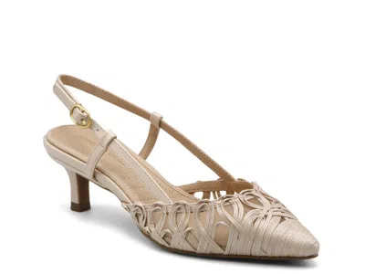 Adrienne Vittadini Sensation Pump In Brown