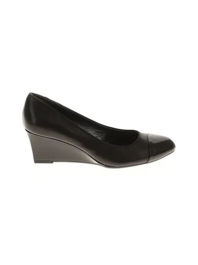 Pre-owned Adrienne Vittadini Wedges In Black