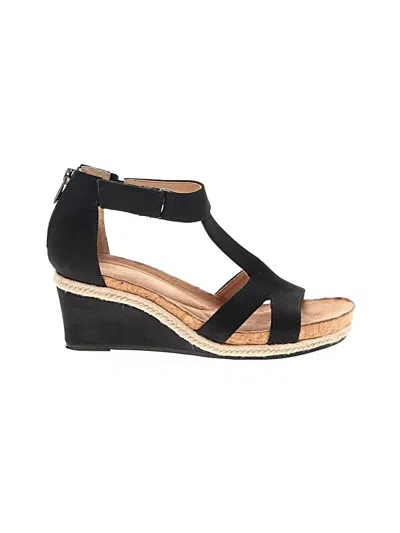 Pre-owned Adrienne Vittadini Wedges In Black