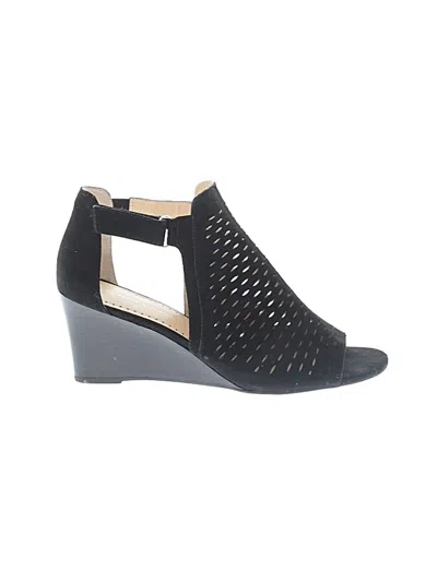Pre-owned Adrienne Vittadini Wedges In Black
