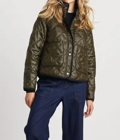 Adroit Atelier Shelby Short Hooded Quilted Jacket In Army Green
