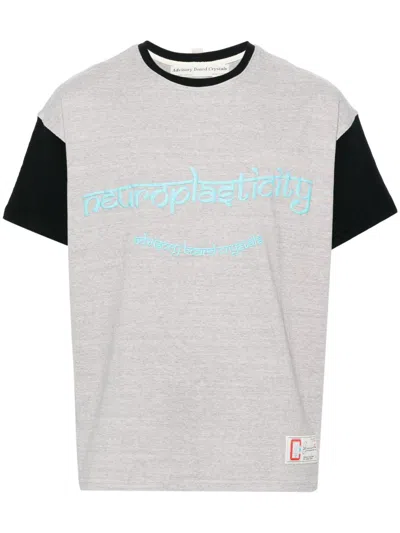 Advisory Board Crystals Grey Text Print Cotton T-shirt In Grau