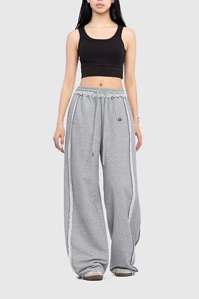 Aelfric Eden Deconstruct Baggy Sweatpants In Grey, Women's At Urban Outfitters In Gray