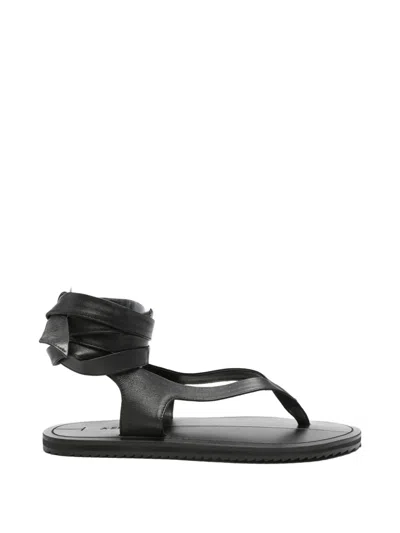 A.emery Elmer Flat Sandals In Black