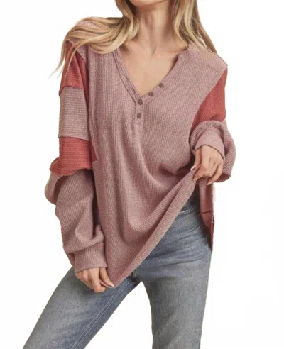 Aemi + Co Fern Lightweight Patch Henley Sweater In Mauve In Brown