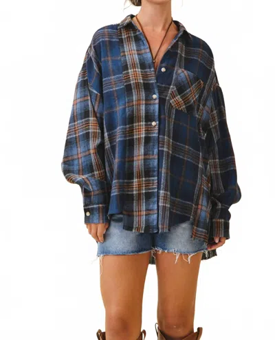 Aemi + Co Kambrie Plaid Flannel Shirt In Navy In Blue