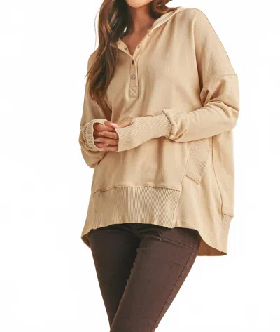 Aemi + Co Vivi Pullover With Front Pouch Pocket Hoodie In Beige In Brown