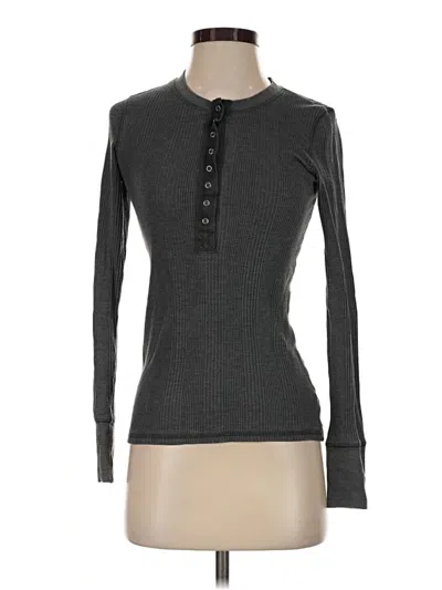 Pre-owned Aerie Long Sleeve T-shirt In Gray