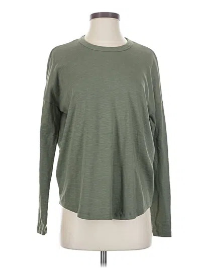 Pre-owned Aerie Long Sleeve T-shirt In Green